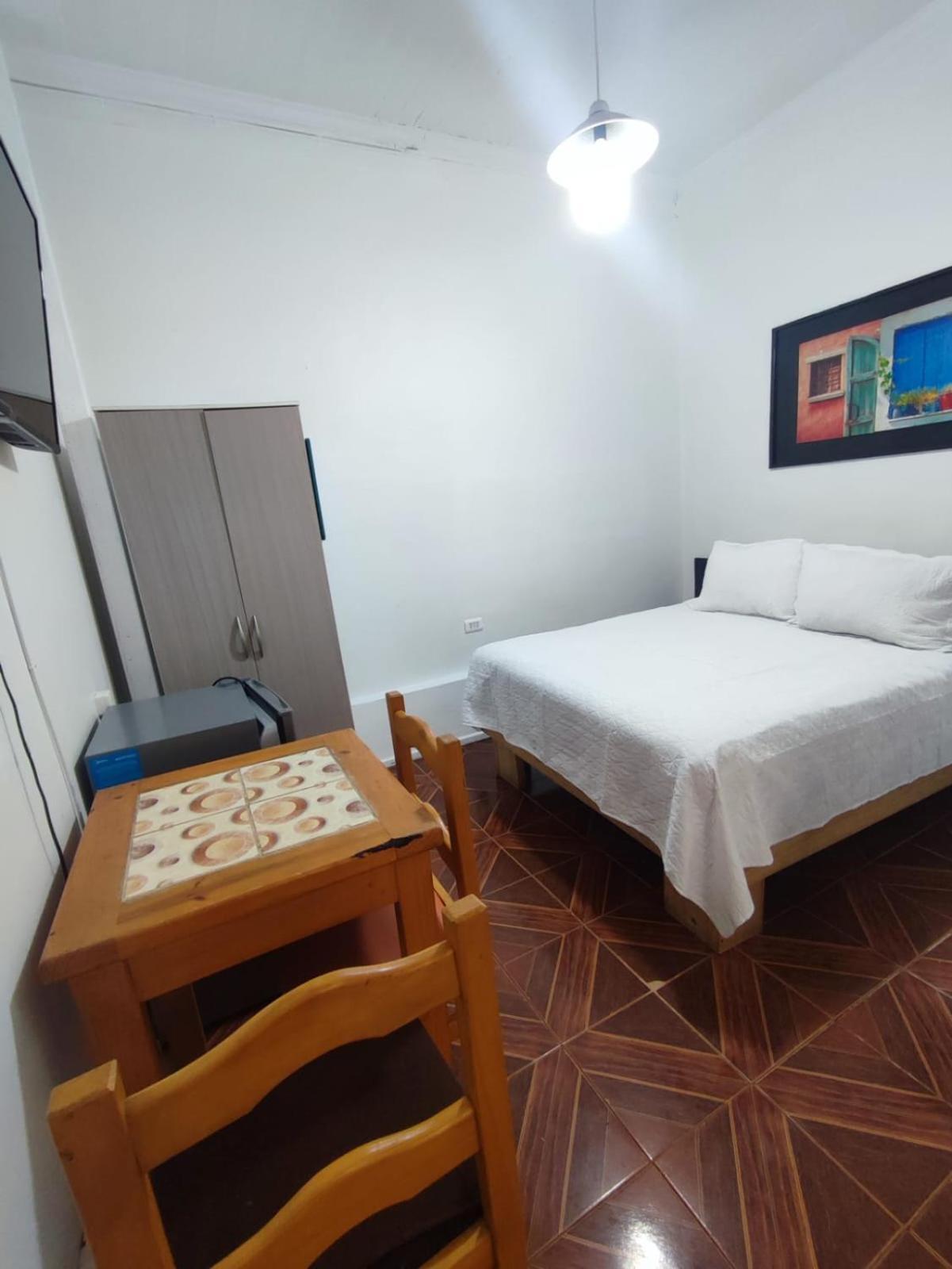 Hostal Vicmar Виня дел Мар Екстериор снимка